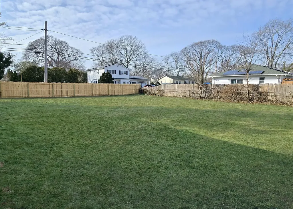 357 Twin Bark Avenue Holbrook NY 11741