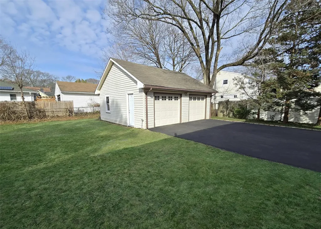 357 Twin Bark Avenue Holbrook NY 11741