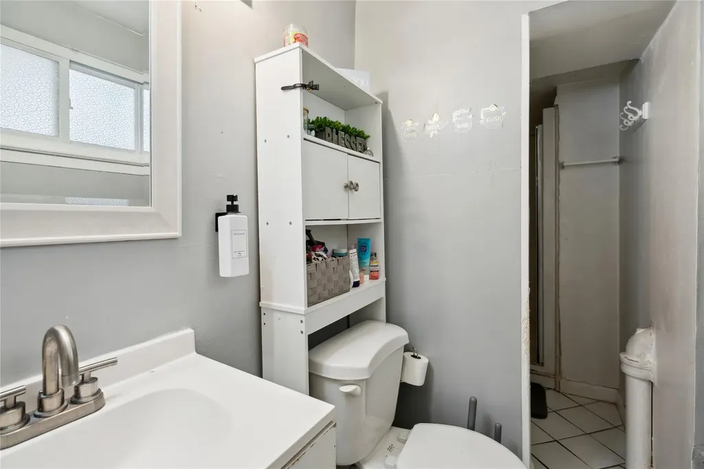 29 17th Avenue Ronkonkoma NY 11779