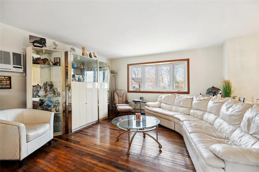 29 17th Avenue Ronkonkoma NY 11779
