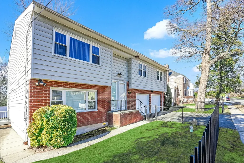 79 Saint Johns Avenue Yonkers NY 10704