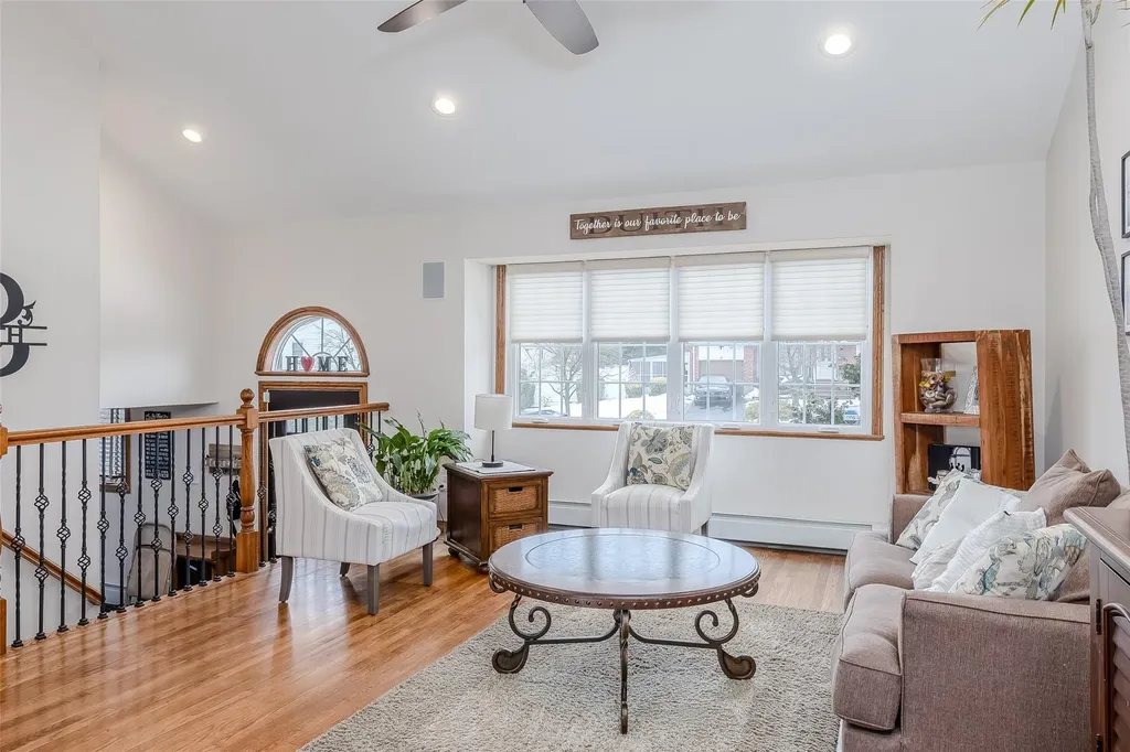 2 Fairview Lane Plainview NY 11803
