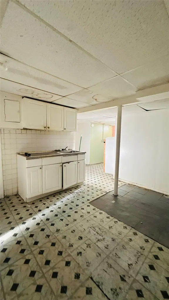 141 Oak Avenue Hempstead NY 11550