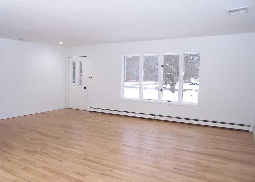 5 James Street Centereach NY 11720