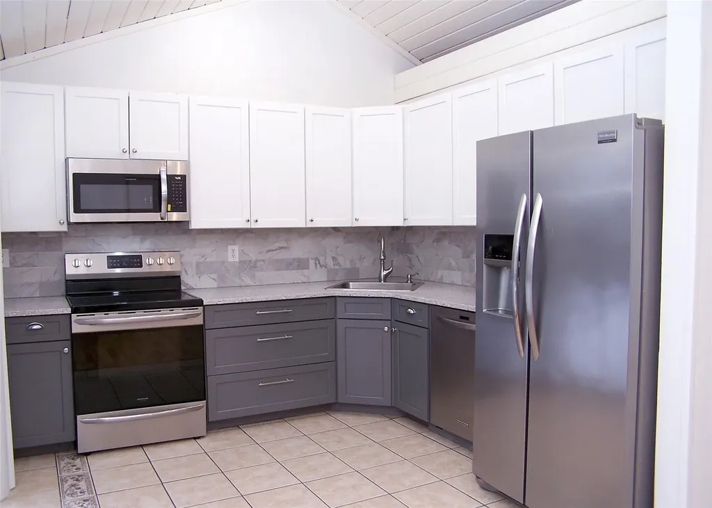 5 James Street Centereach NY 11720