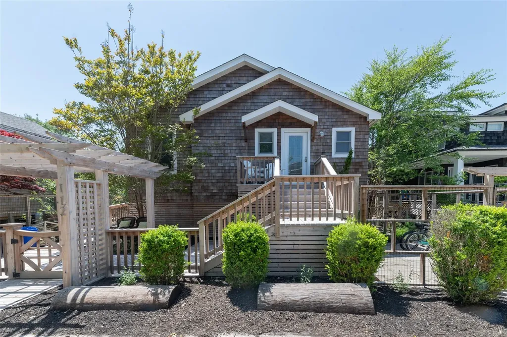 112 Ocean Road Ocean Beach NY 11770