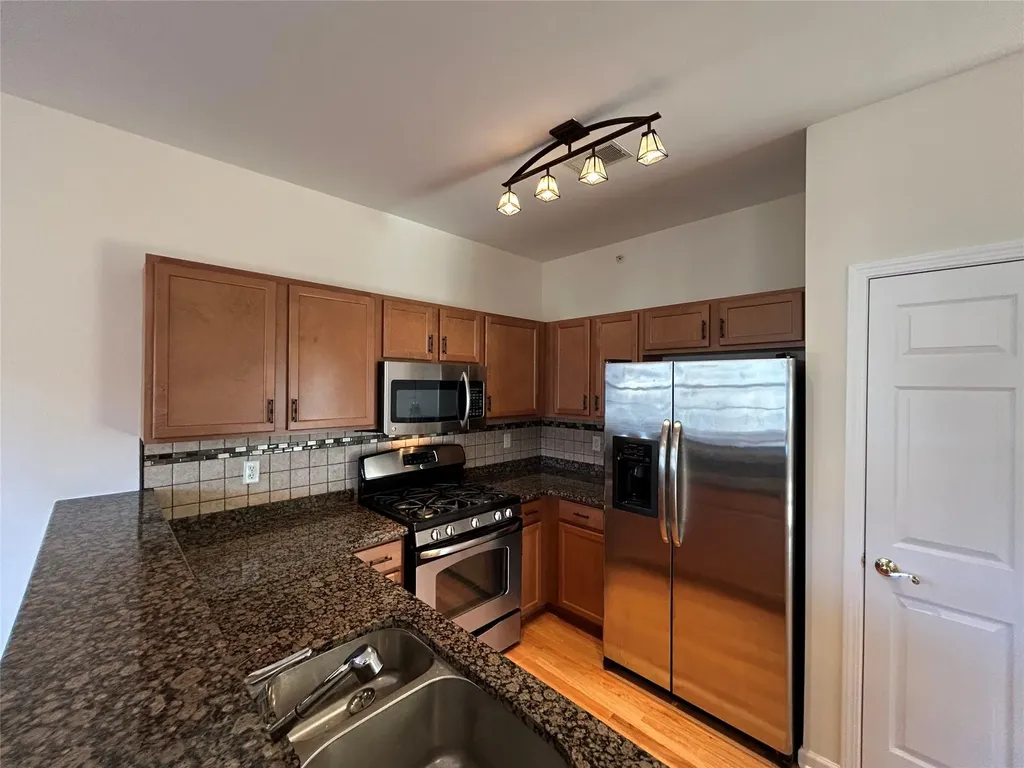 408 Commons Lane Saugerties NY 12477