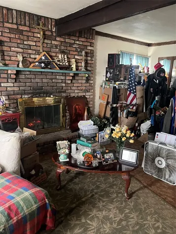 417 N Monroe Avenue Lindenhurst NY 11757