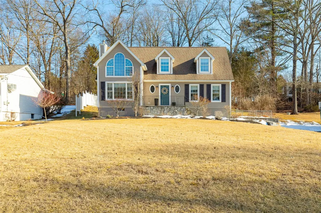30 Edgewood Drive Rhinebeck NY 12572