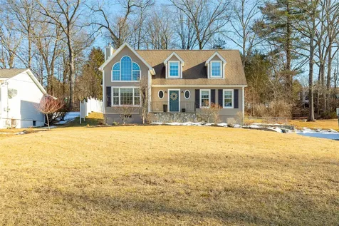 30 Edgewood Drive Rhinebeck NY 12572