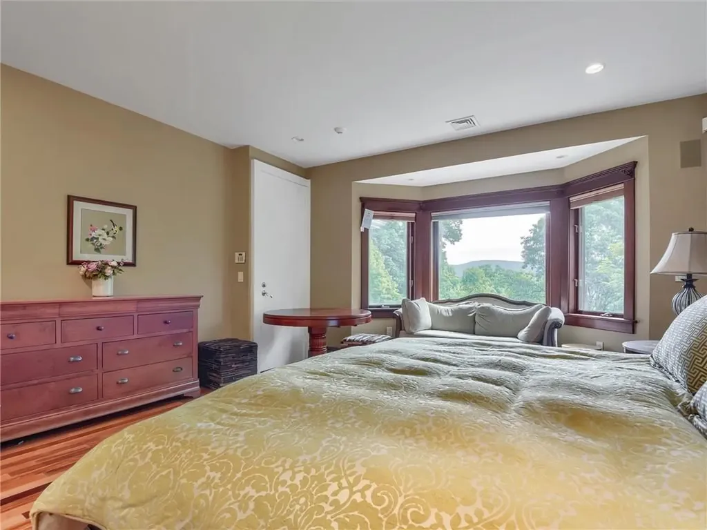 153 Summit Avenue Central Valley NY 10917