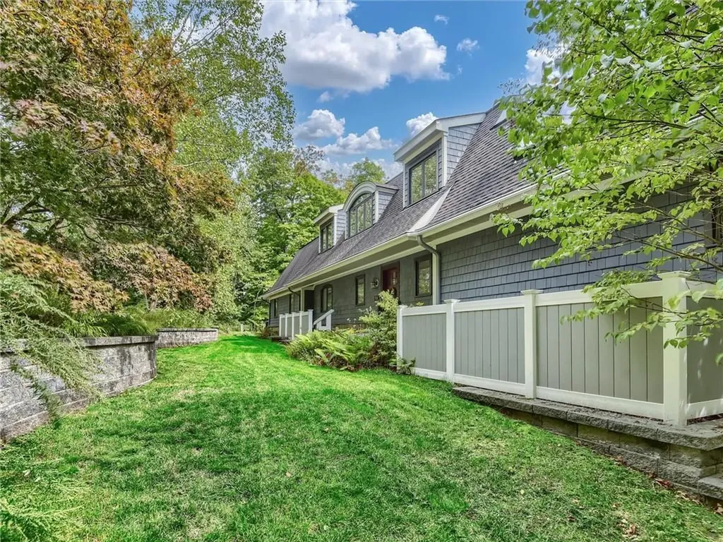 153 Summit Avenue Central Valley NY 10917