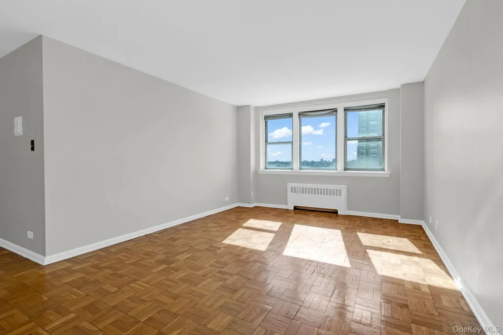60 Knolls Crescent Bronx NY 10463