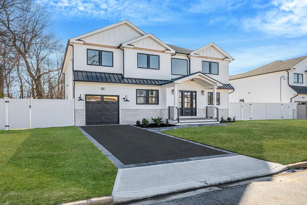 78 Dorothy Street Bethpage NY 11714