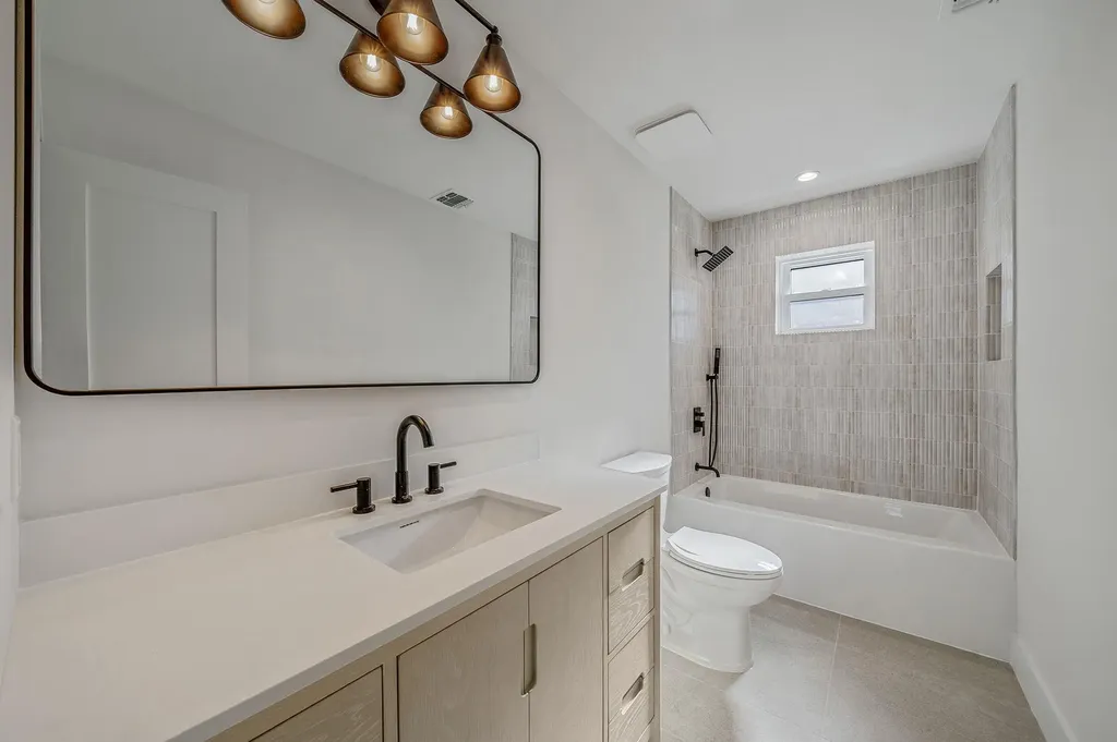 78 Dorothy Street Bethpage NY 11714
