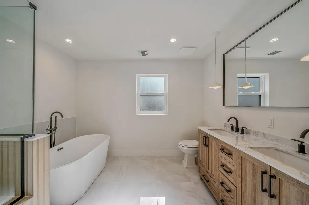 78 Dorothy Street Bethpage NY 11714