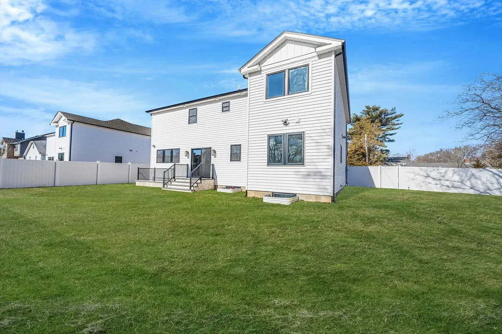78 Dorothy Street Bethpage NY 11714