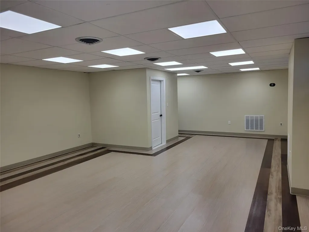 160 Commack Road Commack NY 11725