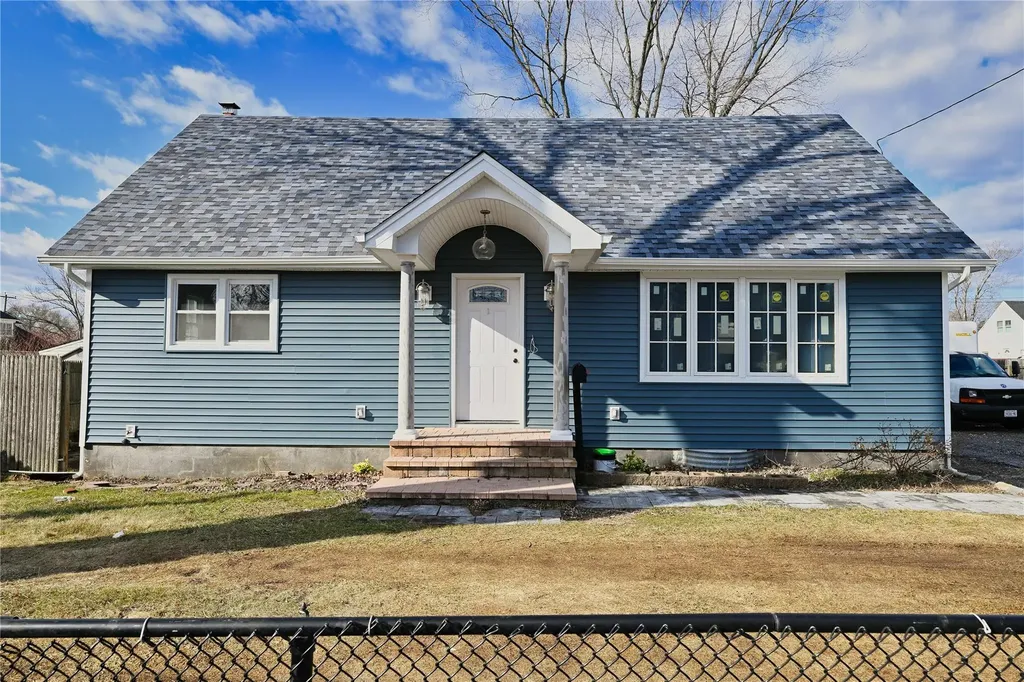 12 William Street Central Islip NY 11722