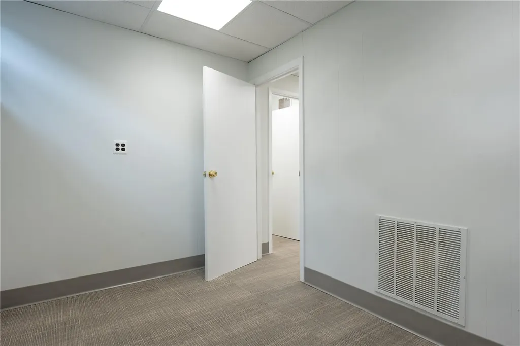 160 Commack Road Commack NY 11725