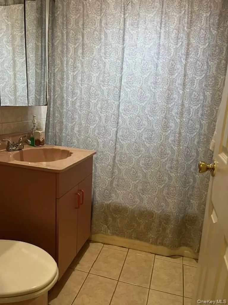 66-33 Yellowstone Boulevard Forest Hills NY 11375