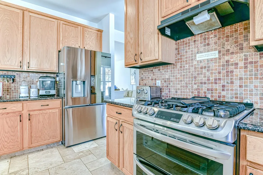 2808 Cherry Tree Way New Windsor NY 12553