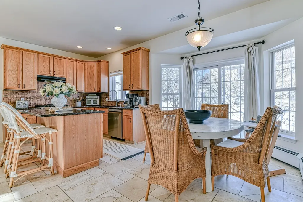 2808 Cherry Tree Way New Windsor NY 12553