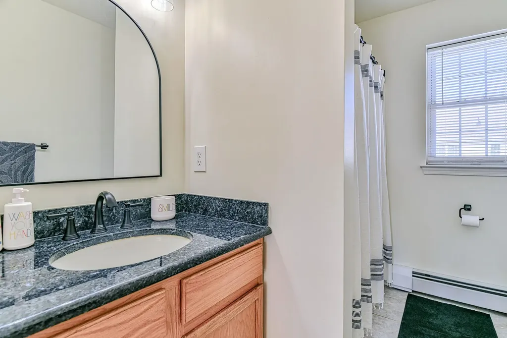 2808 Cherry Tree Way New Windsor NY 12553
