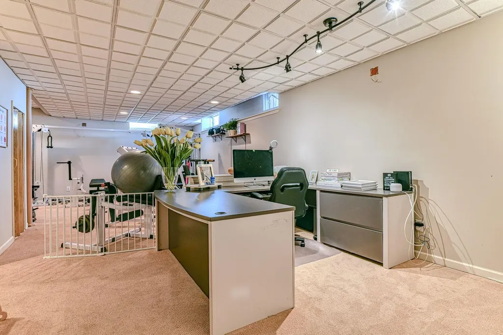 2808 Cherry Tree Way New Windsor NY 12553