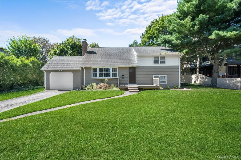 68 Ocean Avenue Bay Shore NY 11706