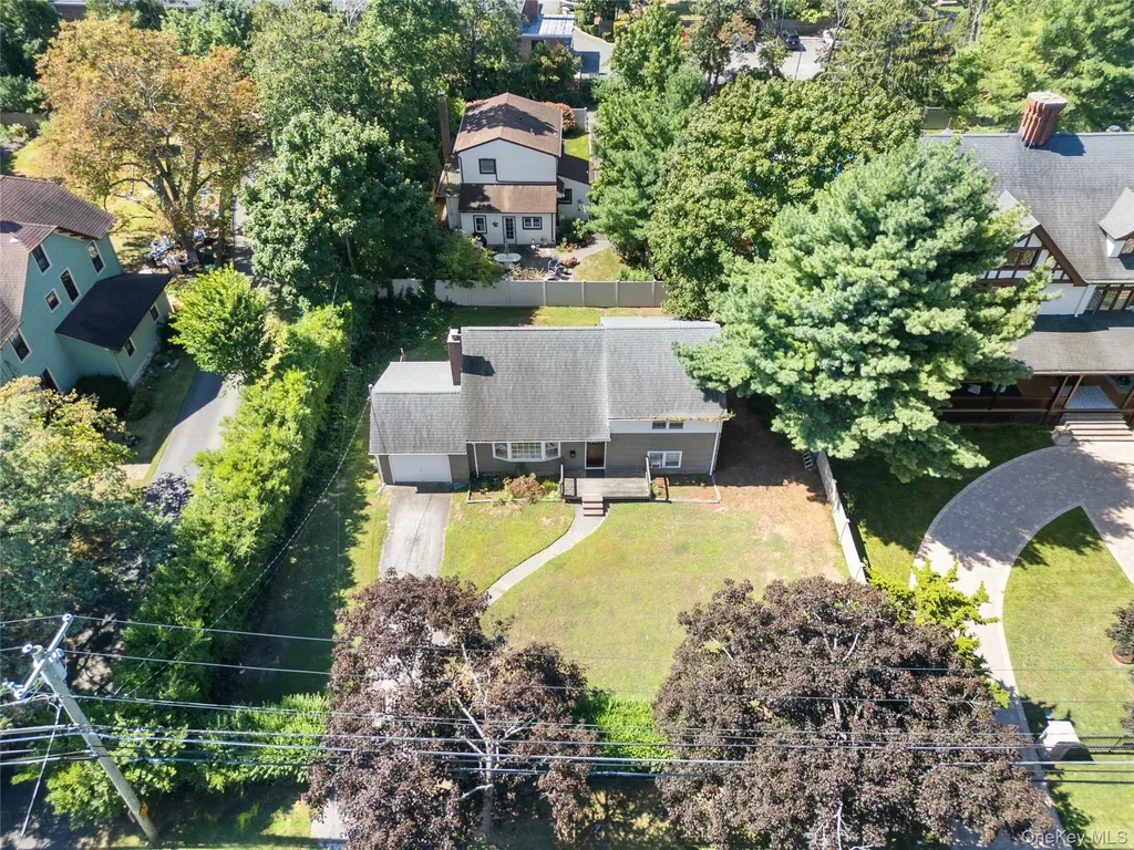68 Ocean Avenue Bay Shore NY 11706