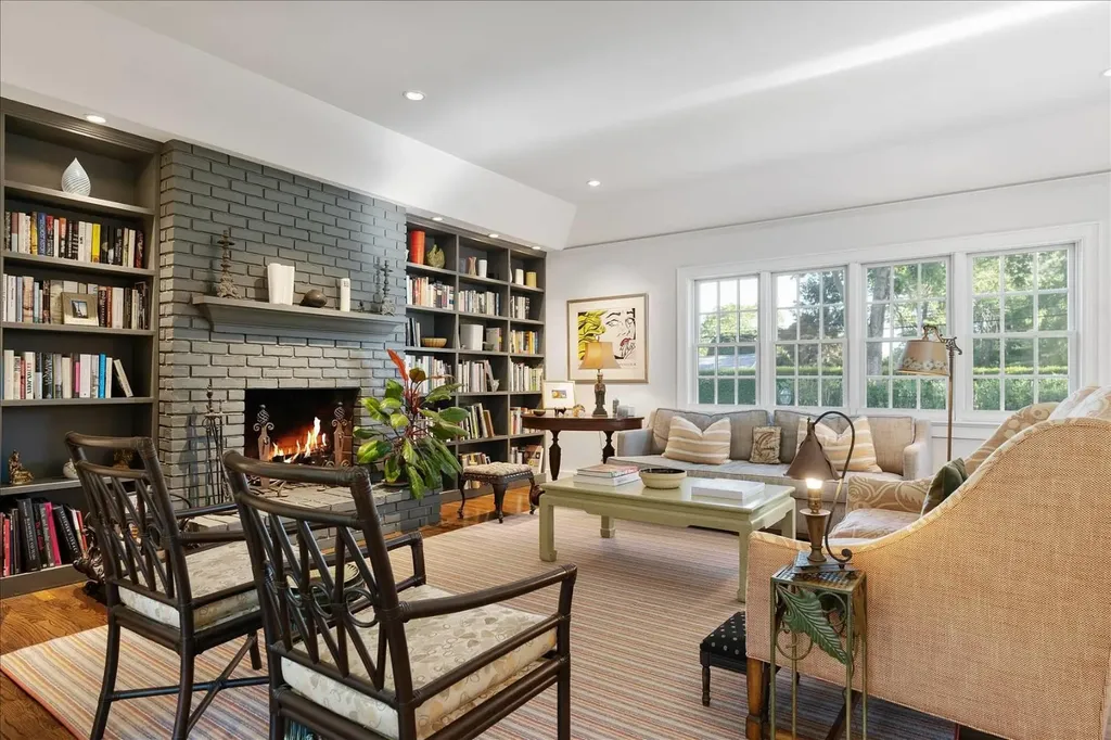 51 Cooper Street Southampton NY 11968