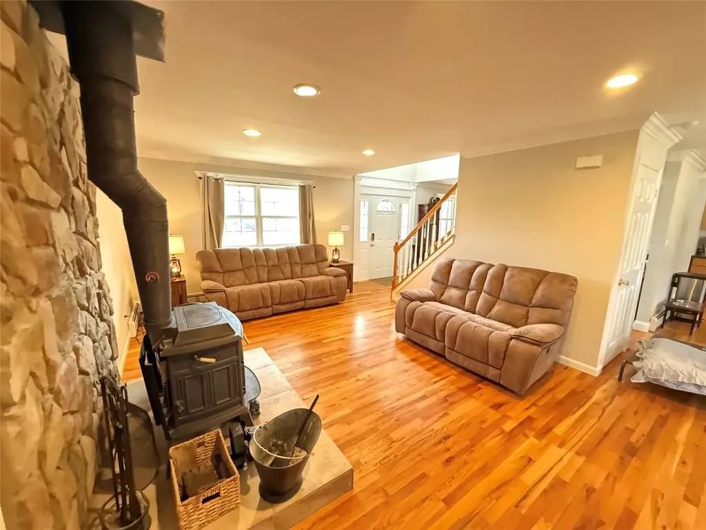 57 Gull Dip Road Ridge NY 11961