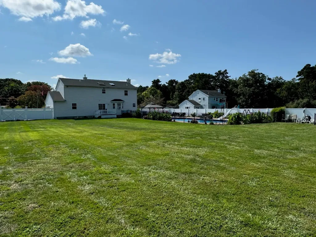 57 Gull Dip Road Ridge NY 11961