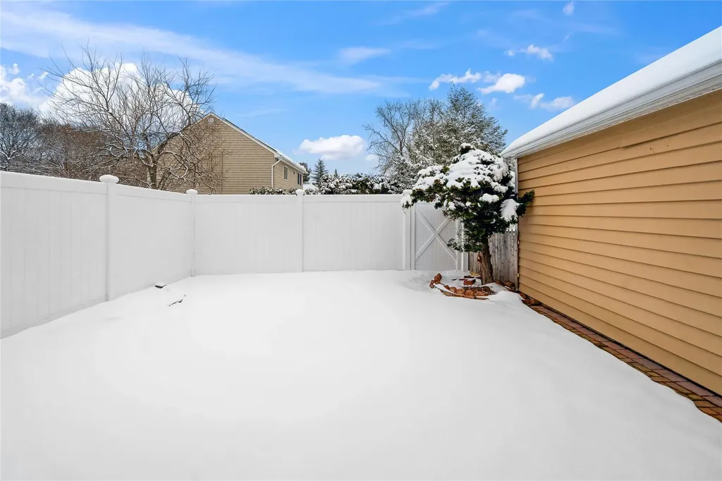 4 Dunlop Court Commack NY 11725