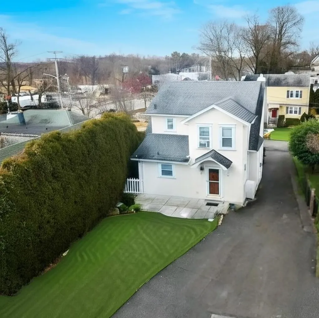 332 Sterling Avenue Mamaroneck NY 10543