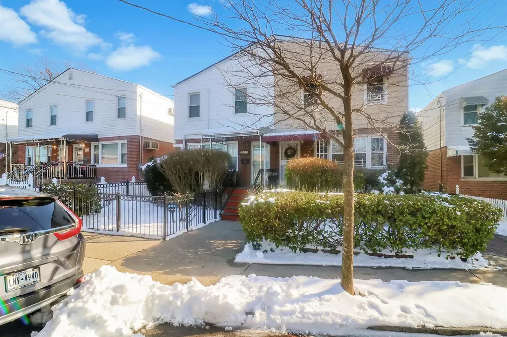 2862 Roosevelt Avenue Bronx NY 10465