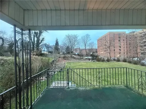 545 Pelham Road New Rochelle NY 10805