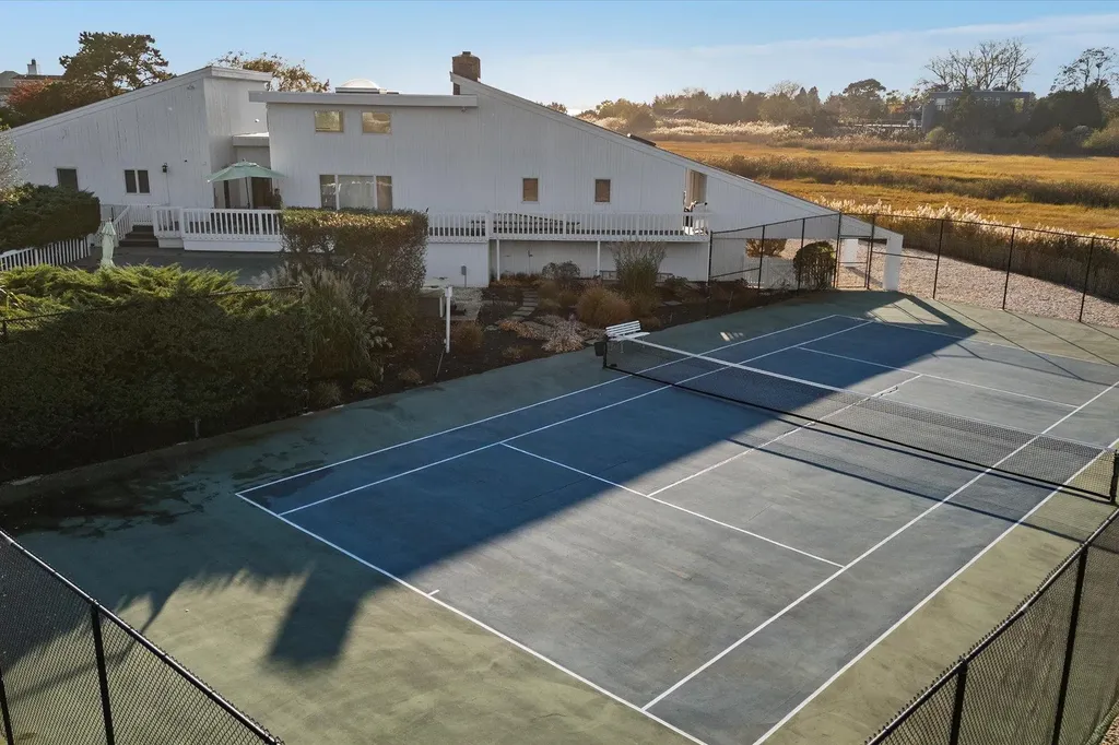 4 Short Path Westhampton Beach NY 11978