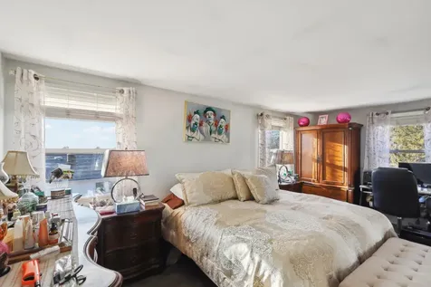 29 Whitfield Lane Coram NY 11727