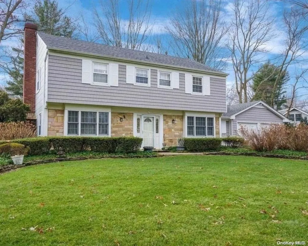 36 Shelbourne Lane Brookhaven NY 11790