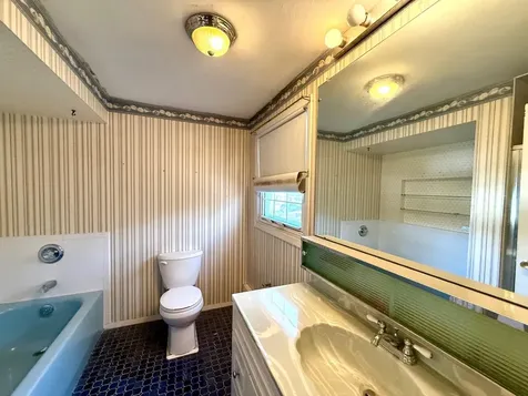 36 Shelbourne Lane Stony Brook NY 11790