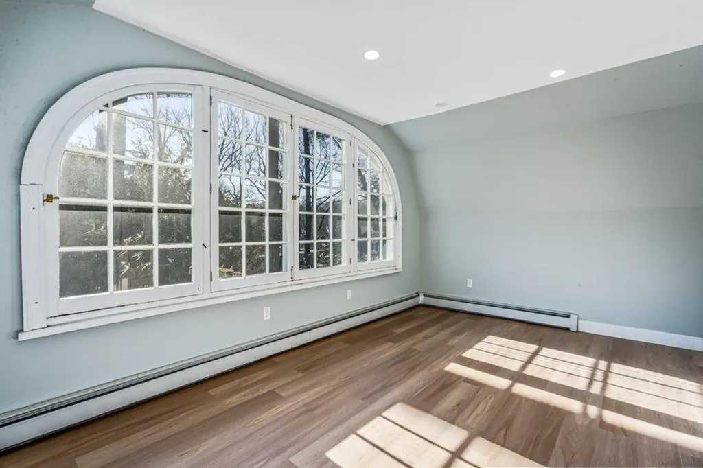 4456 Waldo Avenue Bronx NY 10471