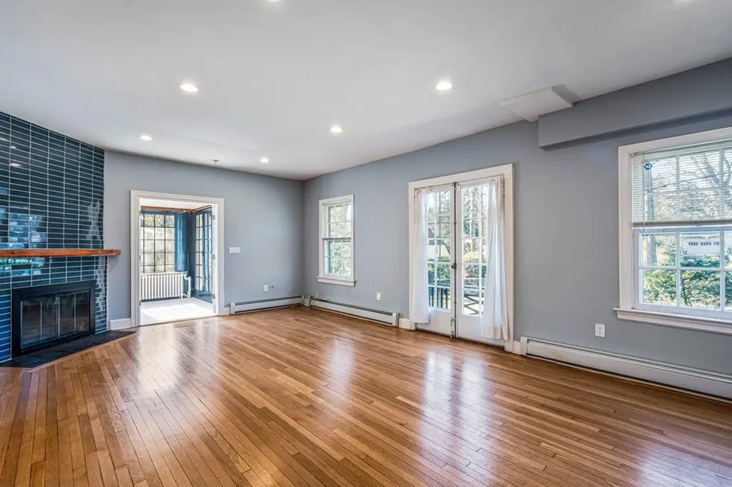 4456 Waldo Avenue Bronx NY 10471
