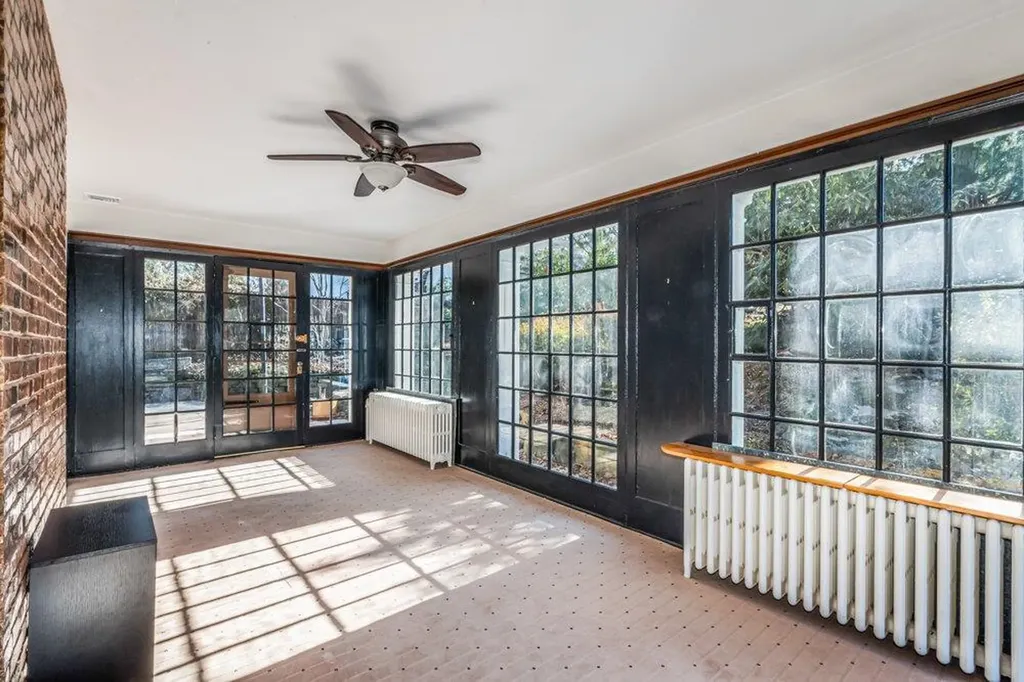 4456 Waldo Avenue Bronx NY 10471