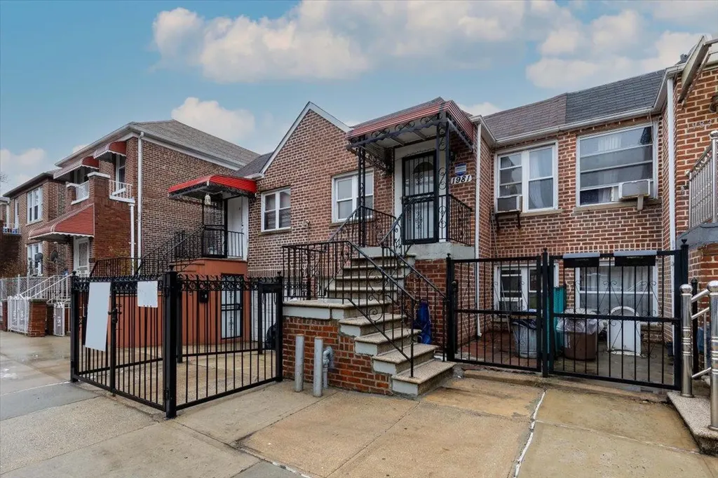 1981 Gleason Avenue Bronx NY 10472