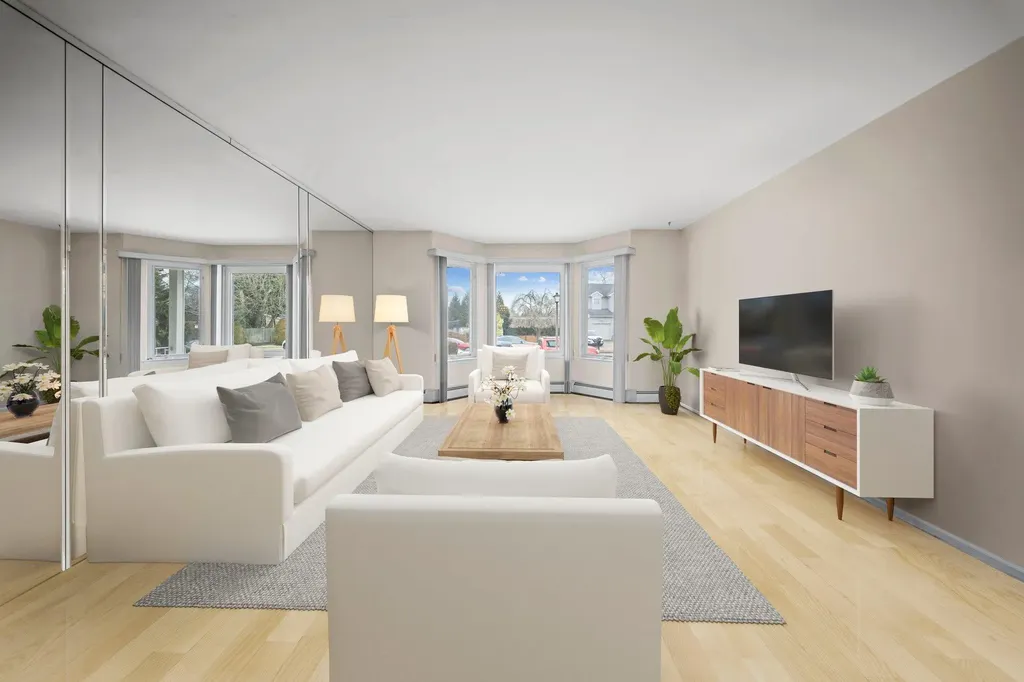 55 Waterman Court Babylon NY 11702