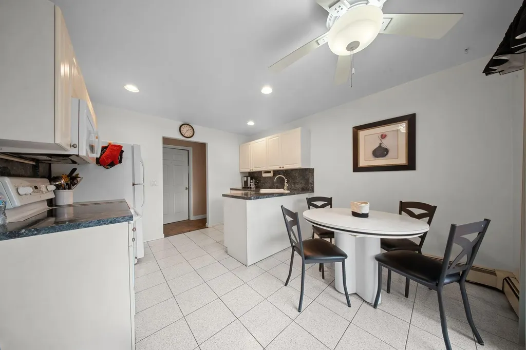 55 Waterman Court Babylon NY 11702