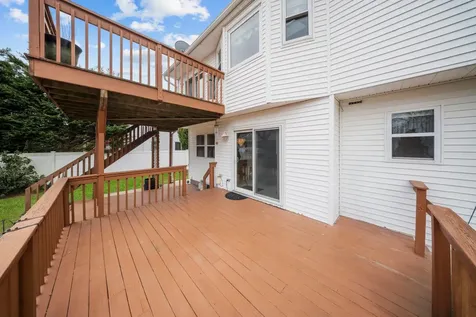 55 Waterman Court Babylon NY 11702
