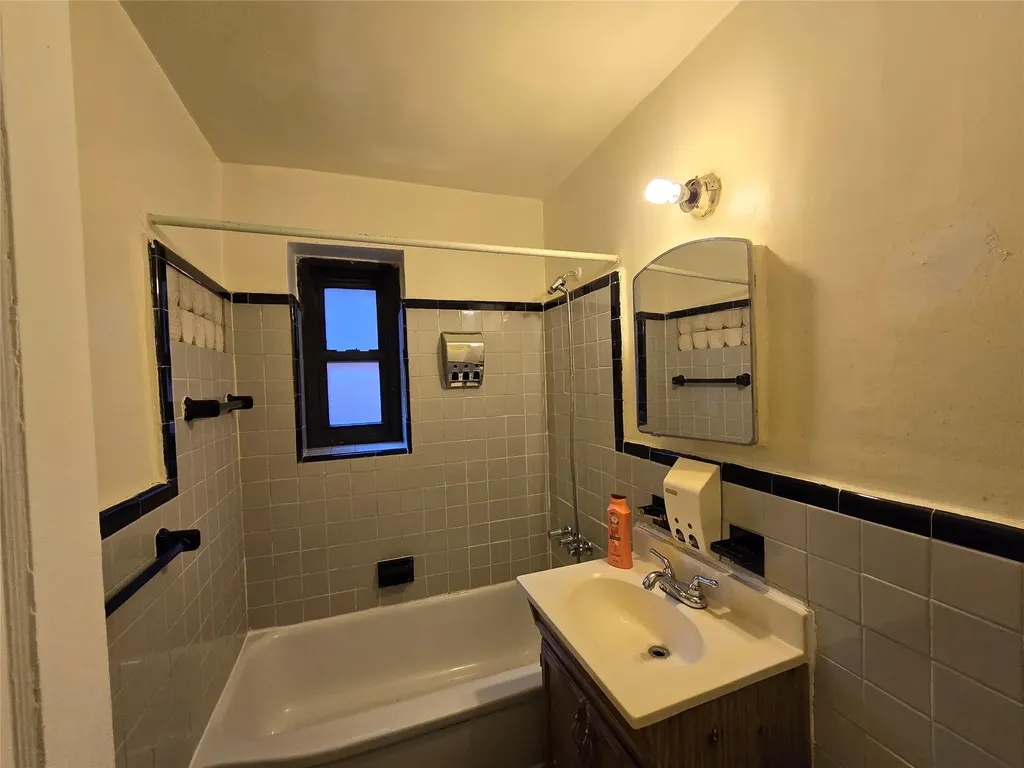 102-25 67th Road Forest Hills NY 11375
